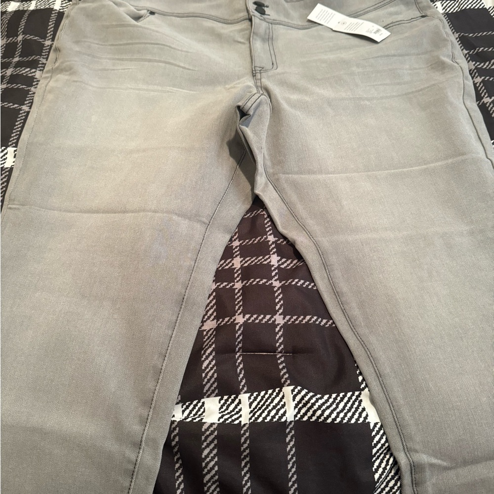 NWT Torrid Size 22 High Rise Jeggings